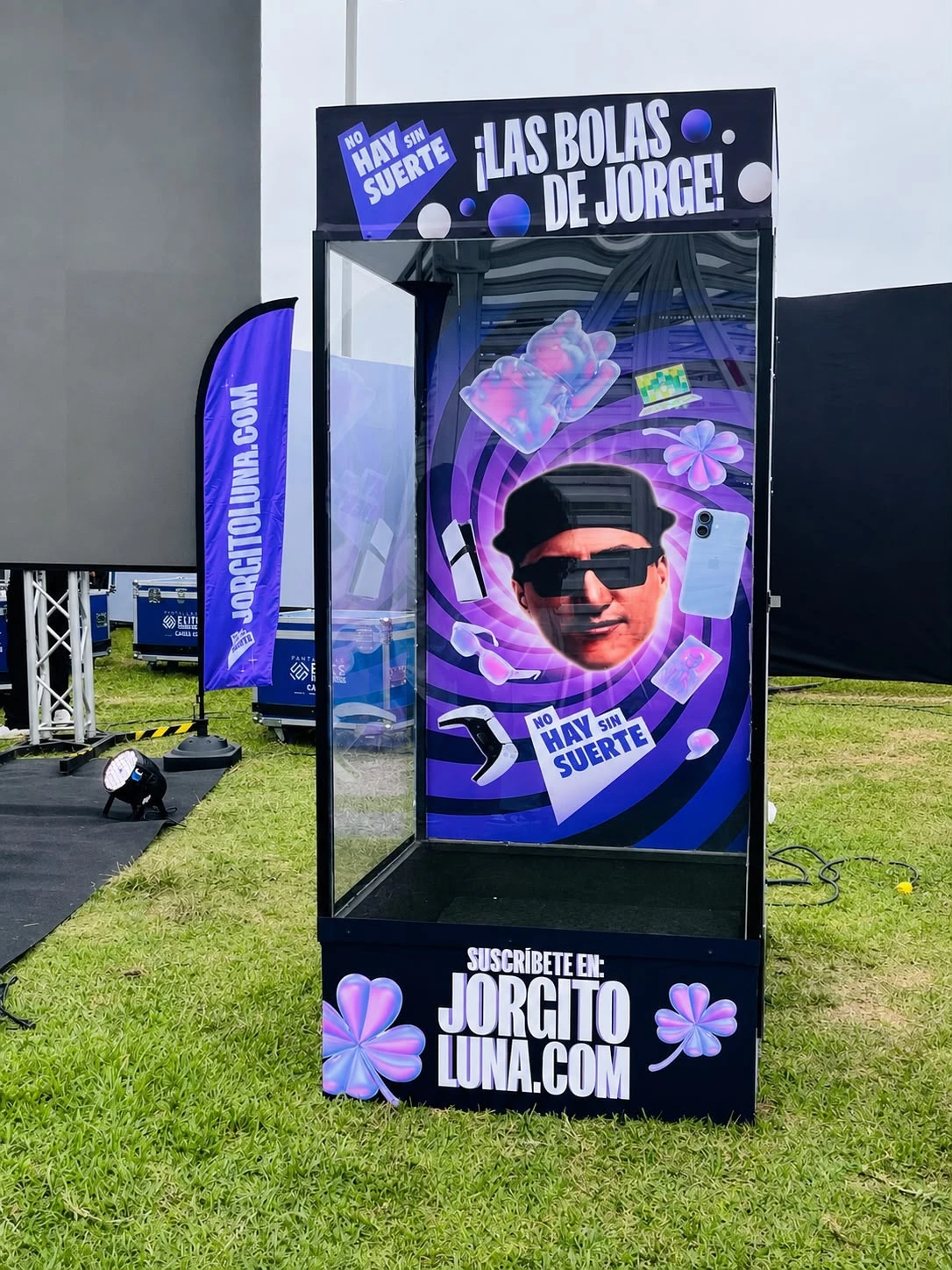 Cabina Las bolas de Jorge, de Jorgito Luna
